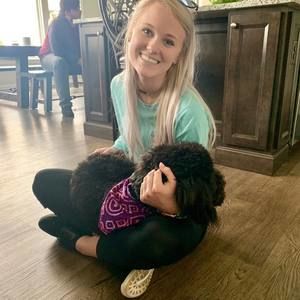 Meet your Posher, Kelsey